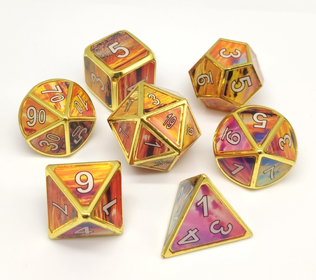 Mehrfarbenmessing-RPG-Würfel-Satz-Hand schnitzte für Kerker und Drachen