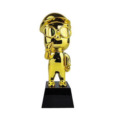 ISO9001 Tin Alloy Gold Plated Trophy, vielseitige kleine Metalltrophäe