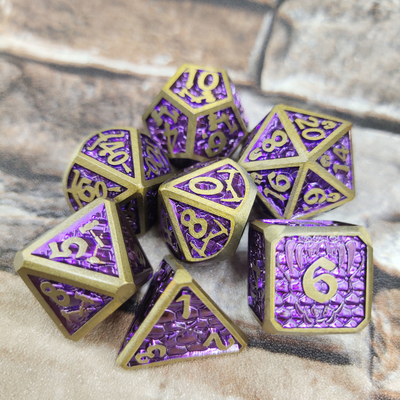 Geruchlose leichte Dnd-Metallwürfel stellten vielflächiges purpurartiges Silber des Spiel-Kartenspiels ein