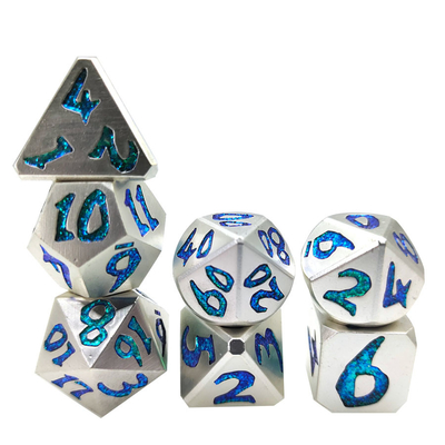 Freundliches Würfelset, Mehrzweck-Carving-Metall-Polyeder-RPG-Würfel D6 D8 D10