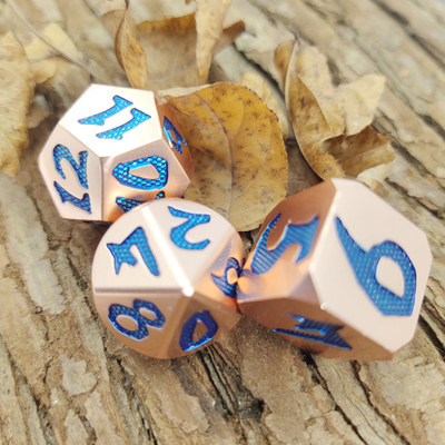 Handgefertigtes RPG-Würfelset, tragbares polyedrisches Würfelset, Zinklegierung, Luxusmetall