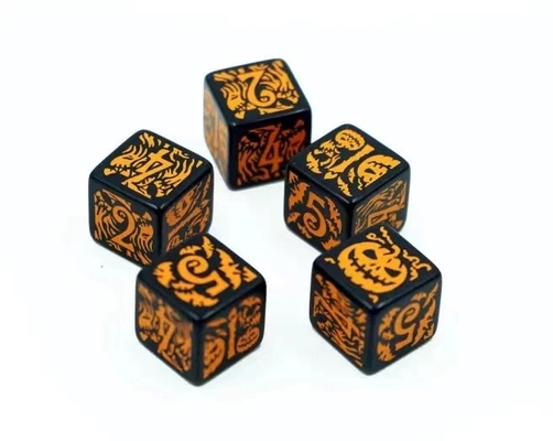 Modisches RPG-Spiel Würfel-Set 20mm Schwarzer Hintergrund Farbmuster