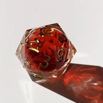 RPG-Spiel Blut Würfel Set Rot Flüssiger Kern Würfel Harz Drache Und Dungeon