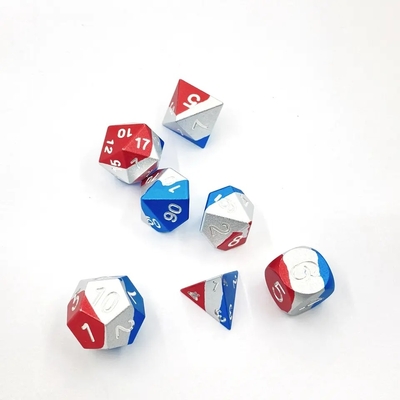 Glatte, leichte Metallwürfel, farbenfrohe Polyeder, DND-Spielwürfel