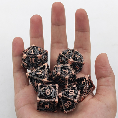 Hohl Multi-Face Metall Würfel Set D20 Scharfschnitt Fliegender Drache