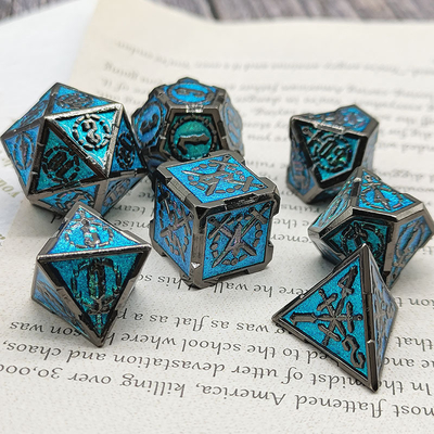 Schwert Metall RPG Würfel Hand poliert Cruzu Dungeon und lange DND#