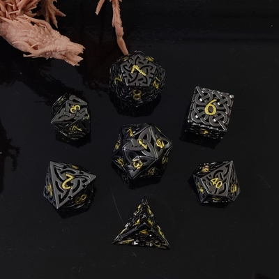 Verflochtenes Hollow DND RPG Metall Würfel Drache und Untergrund City Brettspiel