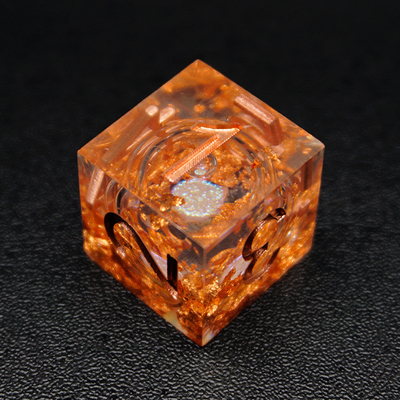 Gelber Flurry Line RPG Resin Würfel Set Krusu DND für Geschenke und Sammlungen