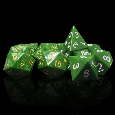 Grüner Marmor aus Naturharz RPG Würfel Multi - Noodle Dnd Würfel Set