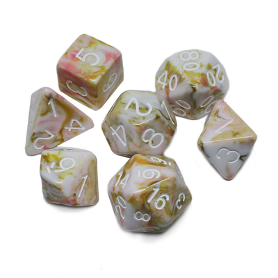 Weiß und roter Erz harz Charakter spielt eine Multi-Nudel Würfel Anzug Drachen und Dungeon Dnd Würfel