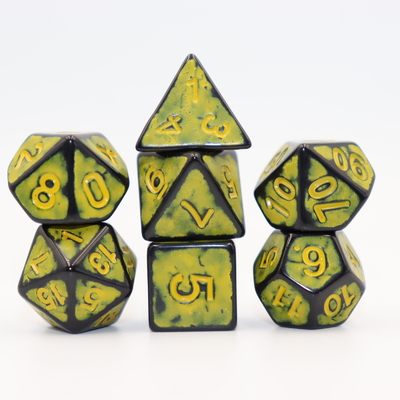 Antike alte schwarze Rücken rotes Harz Charakter Spielen Brettspiel Würfel Set DND Würfel