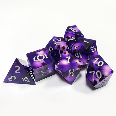 Purpur Crystal Skull Resin Boarding Dice Set Drache und Dungeon