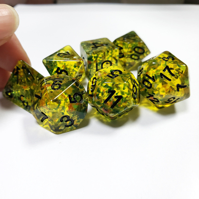 Gelber Blitz Resin Boarding Würfel Set und Würfel