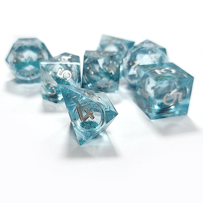 Die Farbe des Ozeans Harz Multi-Nudel Tablet-Spiel Würfel-Set und Würfel