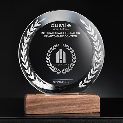 Holz-Basis Custom Harz Trophäen Personalisierte Kristall Trophäen