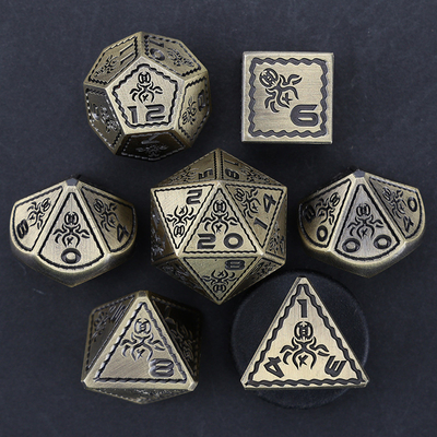 Elektroplattierte Vintage Farbige Kraken Metall Dnd Würfel Set Drachen und Drachen Schachbrett Spiel Würfel
