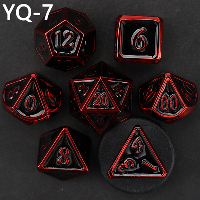 Individuell angepasste Metall-DND-Dätzensatz mit Silberzahlen, verwendet für das Schachspiel D &amp; D
