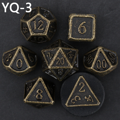 Individuell angepasste Metall-DND-Dätzensatz mit Silberzahlen, verwendet für das Schachspiel D &amp; D
