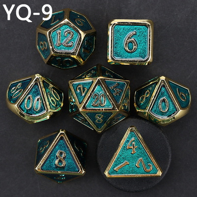 Individuell angepasste Metall-DND-Dätzensatz mit Silberzahlen, verwendet für das Schachspiel D &amp; D