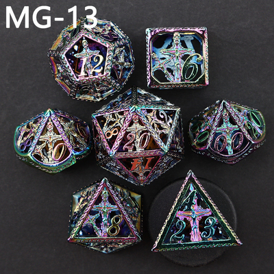 Hohles Metallwürfel-Set Polyeder benutzerdefiniertes Würfel-Drachen- und Drachenwürfel-Tischspiel