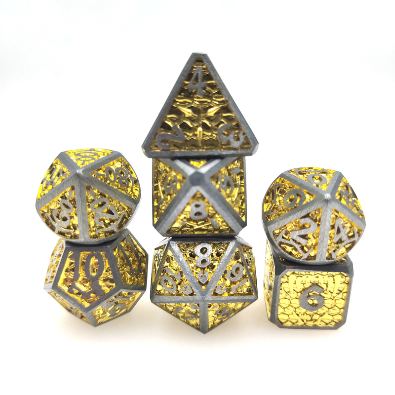 Handelskarten-Leuchtwürfel-Würfelset für DND oder RPG, polyedrisches Metall, goldgelb