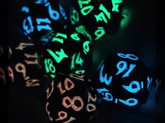 Fantastische Metallwürfel stellten vielflächige Würfel leichte Scharfes umrandete Dcc-Würfel ein