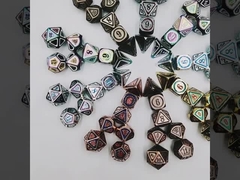 Antike Bronze-Metallwürfel-Set für Spielen in fünfter Person Metallfarbe benutzerdefinierte Streunerdwürfel